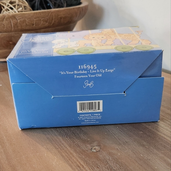 Precious Moments Birthday Series Walrus Age 14 Figurine Excellent - Picture 15 of 16